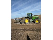 John Deere 6800 