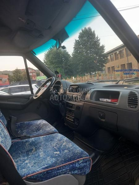 Mercedes Benz Sprinter 413 cdi 24 sed.