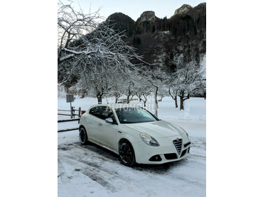 Alfa Romeo Giulietta komplet sredjen
