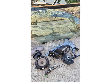 brave vrata za Toyota Yaris