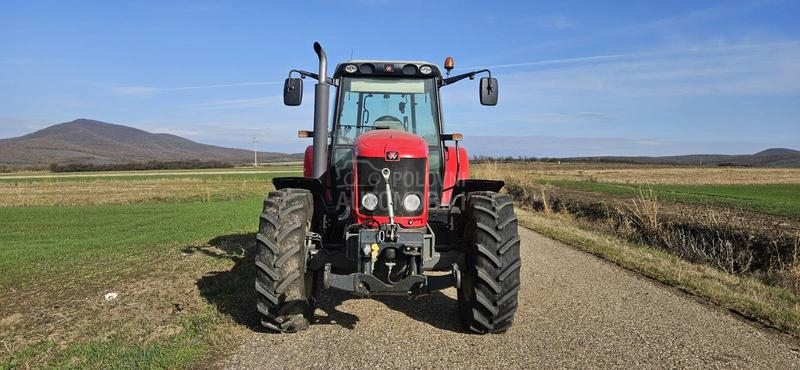 Massey Ferguson 5475 Dyna 4