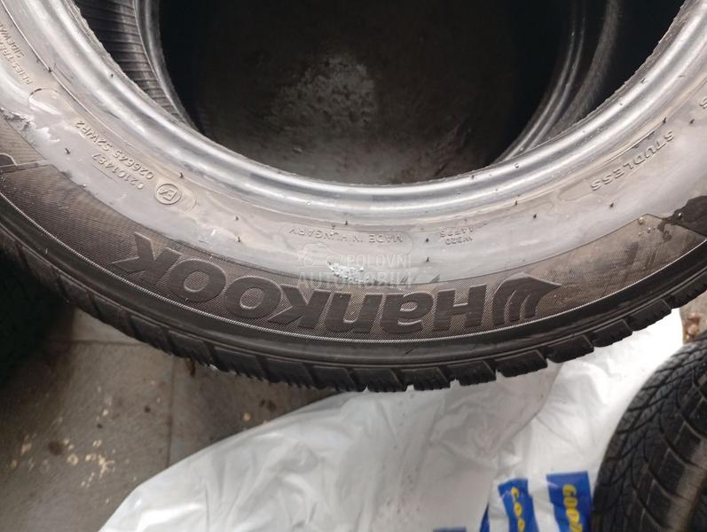 Hankook 225/55 R16 Zimska