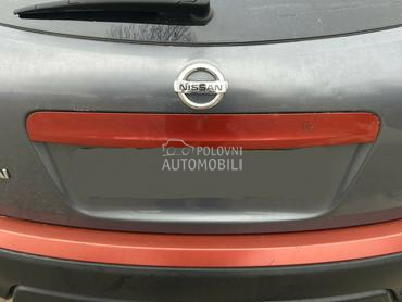 Lajsna gepek vrata oranž za Nissan Qashqai od 2006. do 2013. god.