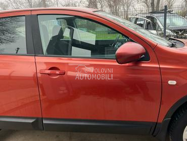 Vrata prednja desna oranž za Nissan Qashqai od 2006. do 2013. god.