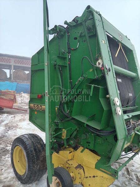 John Deere 590