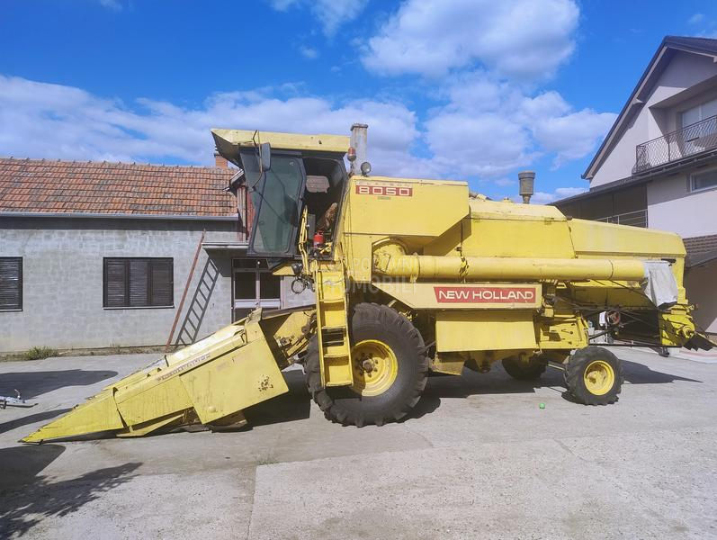 New Holland 8050