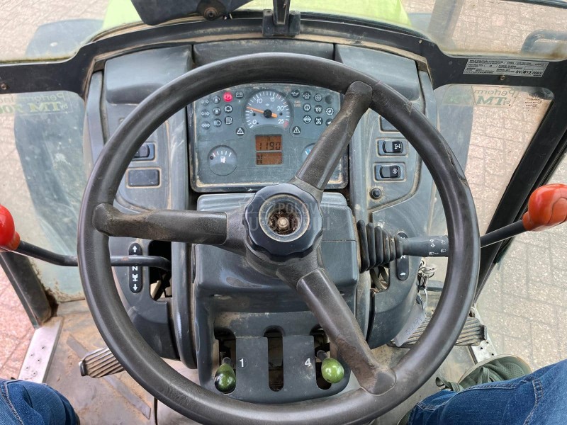 Claas NECTIS 257 VL  VOĆARSKI