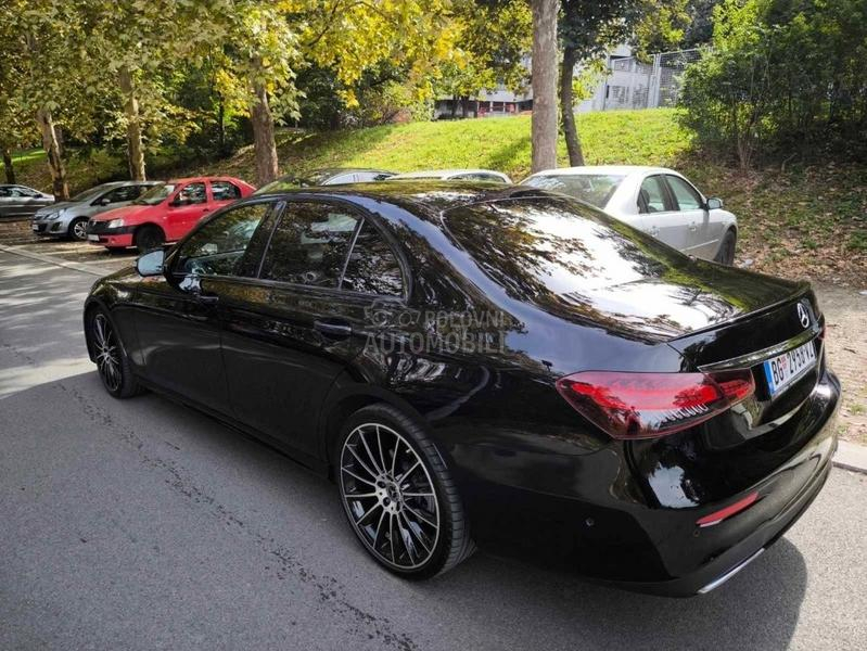 Mercedes Benz E 220 AMG