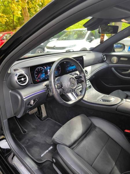 Mercedes Benz E 220 AMG