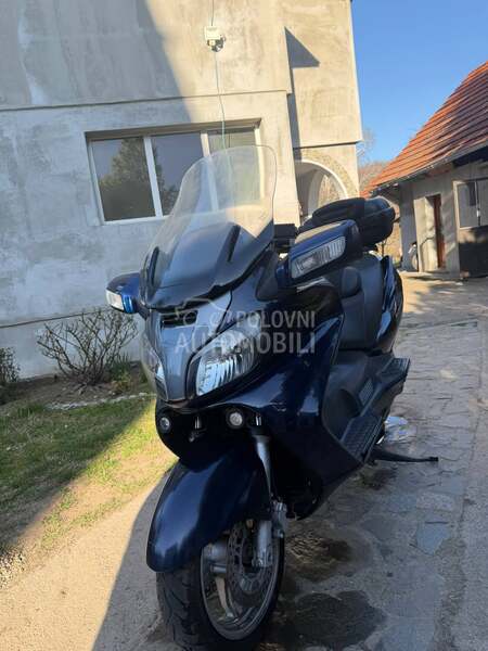 Suzuki Burgman 650 executive