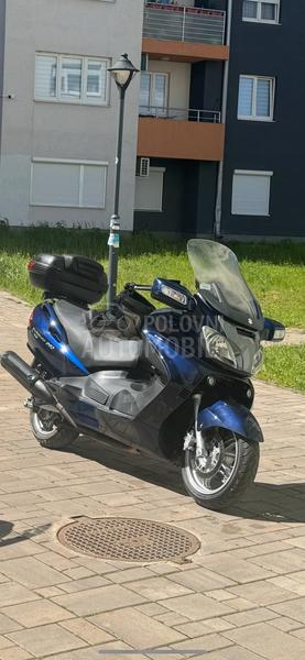 Suzuki Burgman 650 executive