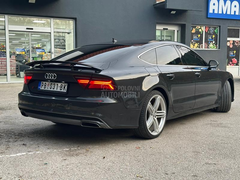 Audi A7 