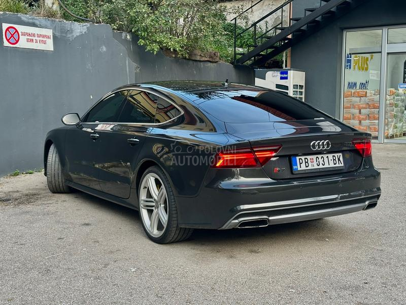 Audi A7 
