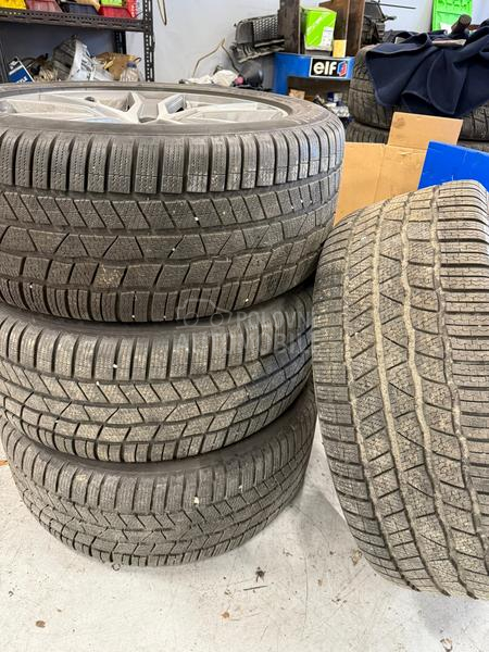 Continental 285/45 R20 Zimska