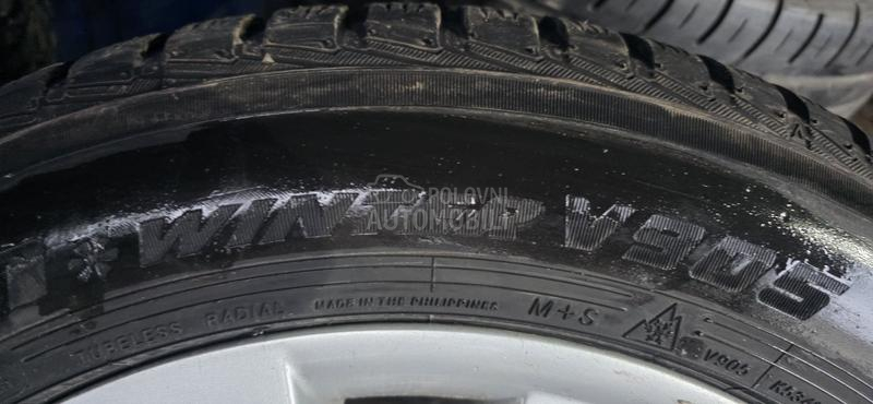Yokohama 245/50 R18 Zimska