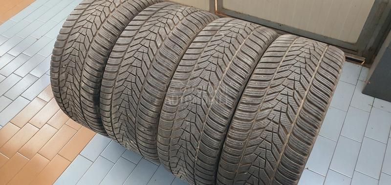 Hankook 245/35 R20 Zimska