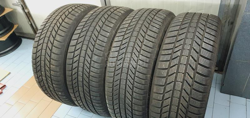 Continental 235/55 R19 Zimska