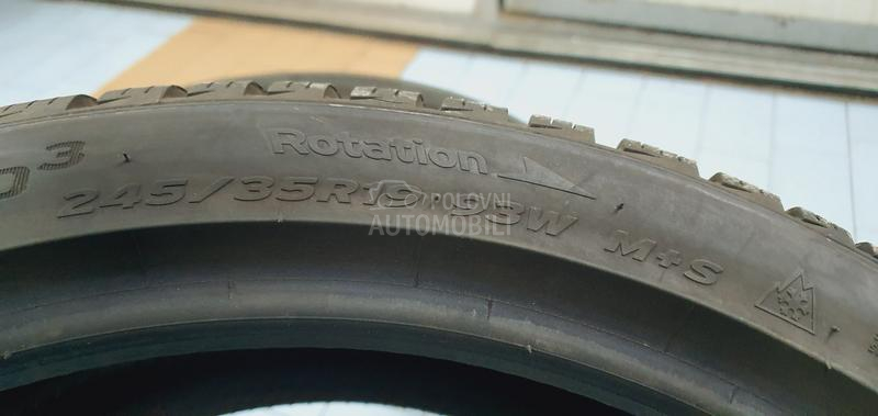 Hankook 245/35 R19 Zimska
