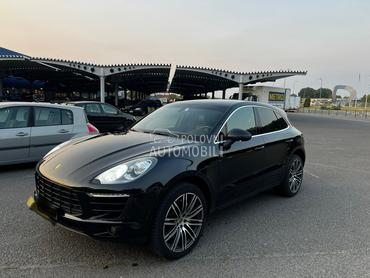 Porsche Macan S