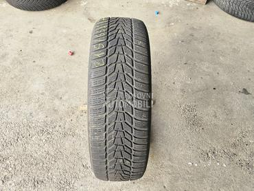 Hankook 215/65 R17 Zimska