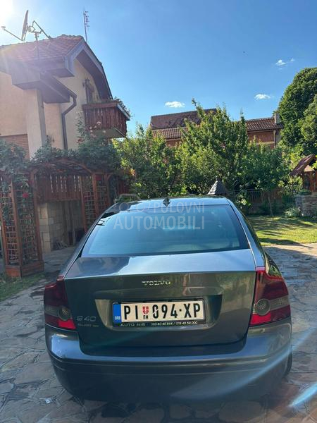 Volvo S40 