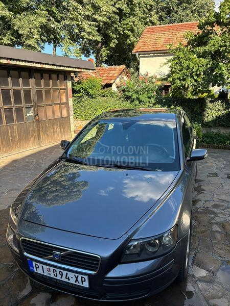 Volvo S40 