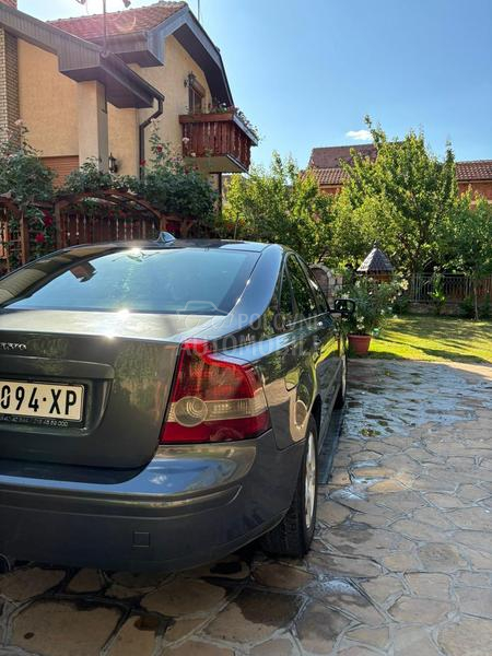 Volvo S40 