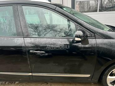 Vrata prednja desna crna TEGNE za Renault Grand Scenic, Scenic od 2009. do 2016. god.