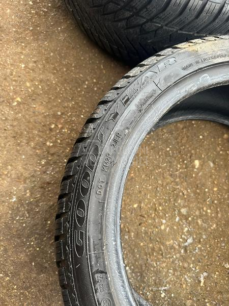 Goodyear 245/40 R18 Zimska