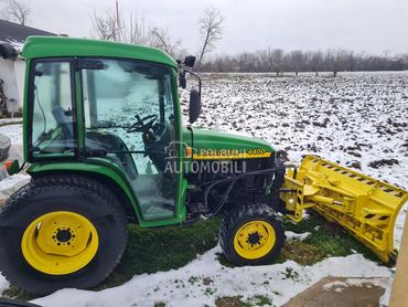 John Deere 4400