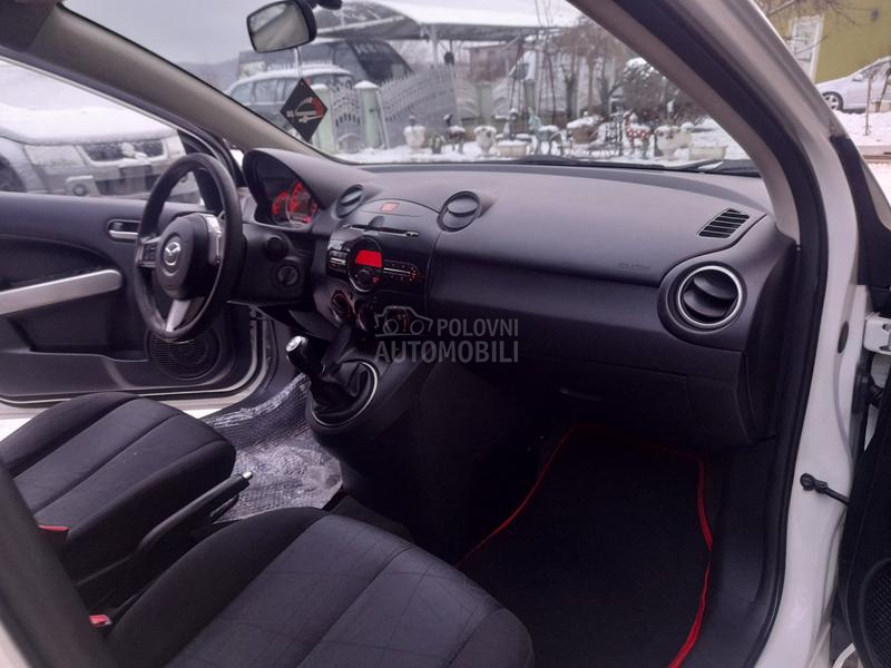 Mazda 2 ch