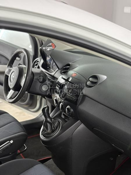 Mazda 2 ch