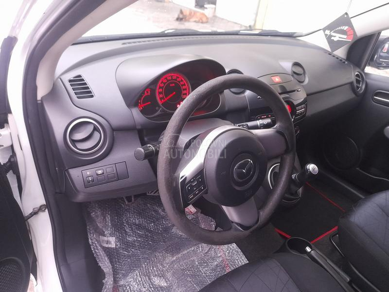 Mazda 2 ch