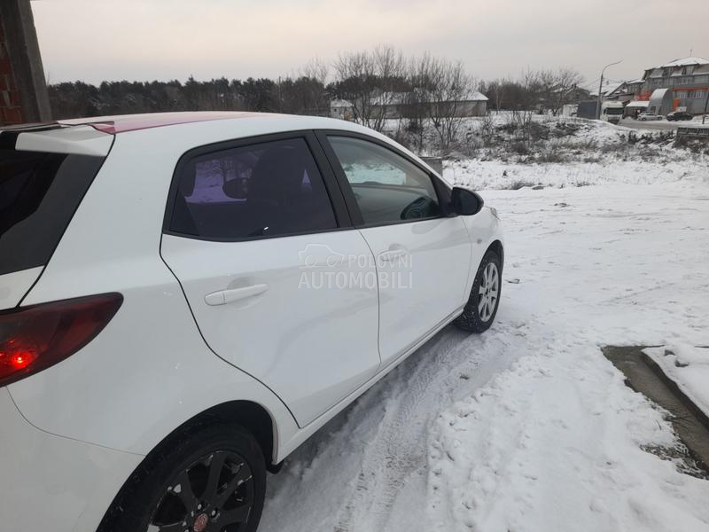 Mazda 2 ch