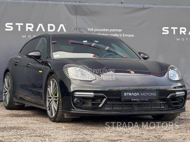Porsche Panamera eHYBRID/CHRONO