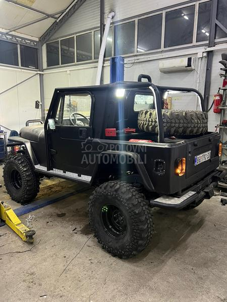 Jeep Wrangler 