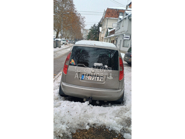 Škoda Roomster 