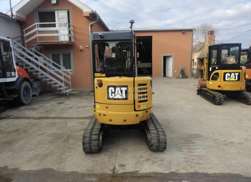 CAT 302.7 ROTOTILT