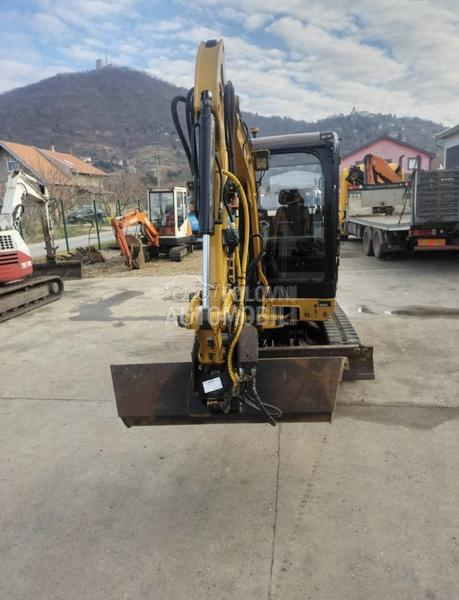 CAT 302.7 ROTOTILT