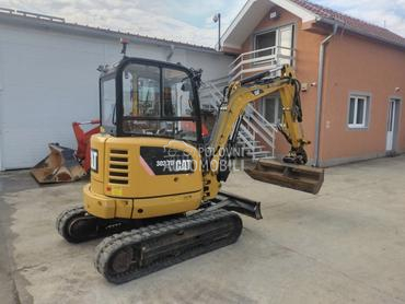 CAT 302.7 ROTOTILT