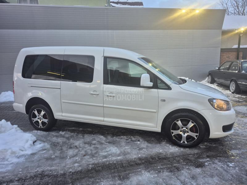 Volkswagen Caddy MAXI 4X4/DSG
