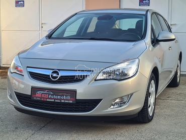 Opel Astra J 1.6 NAAVIGACIJA
