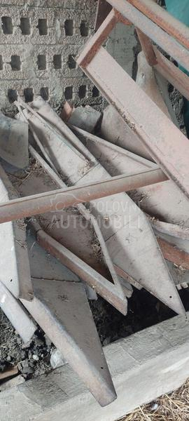 John Deere heder 4.2 sa adaptacijom