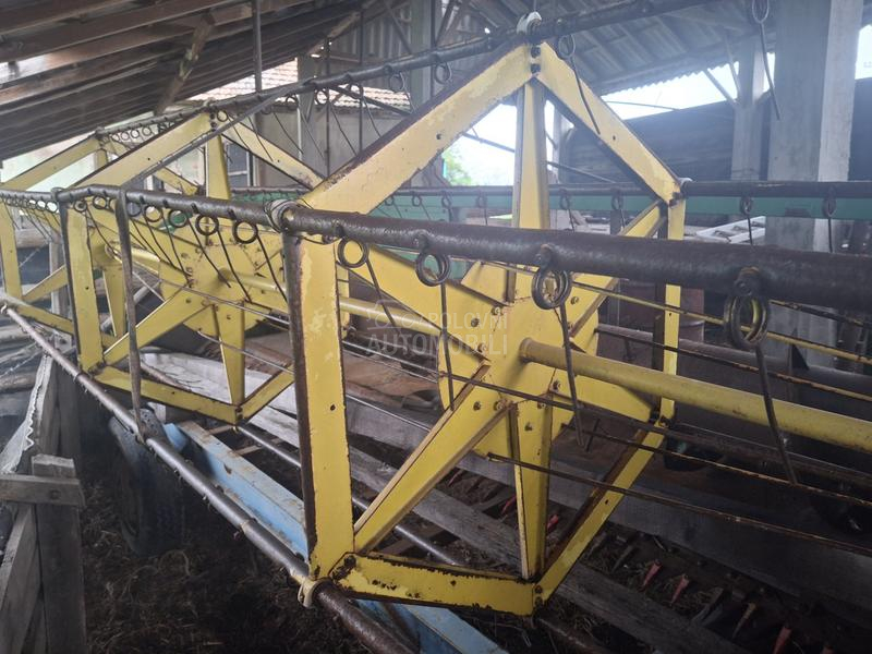 John Deere heder 4.2 sa adaptacijom