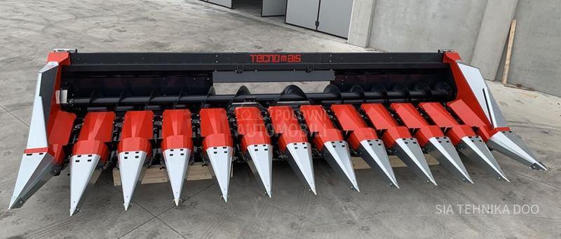 Claas Lexion/Tucano TECNOMAIS