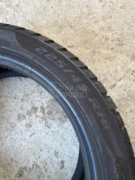 Pirelli 225/45 R18 Zimska