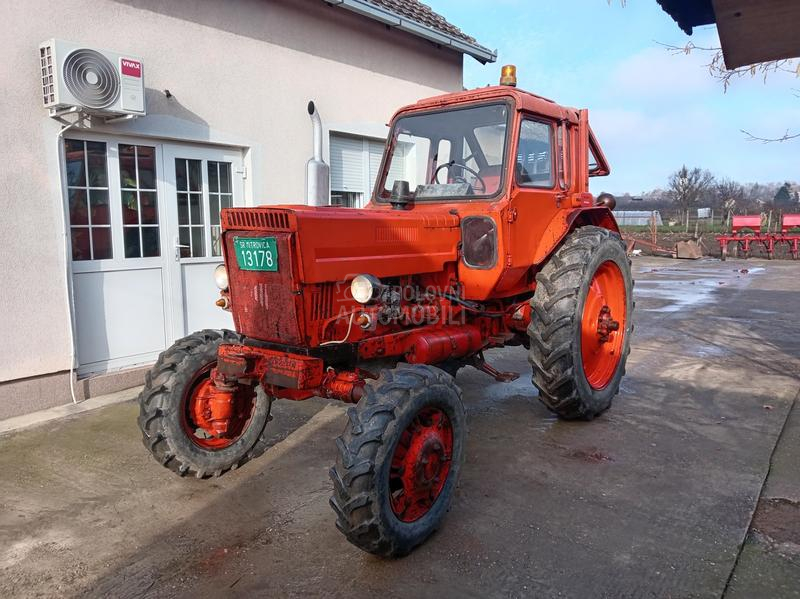 Belarus 82 sa prednjom vucom