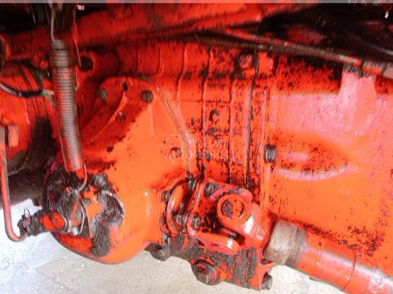 Belarus 82 sa prednjom vucom