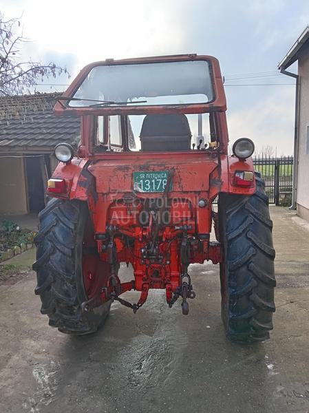 Belarus 82 sa prednjom vucom