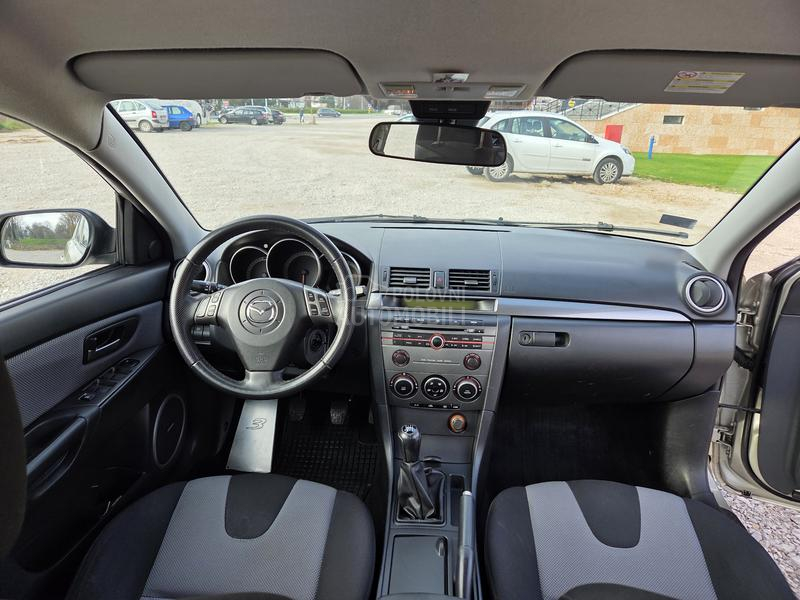 Mazda 3 2.0